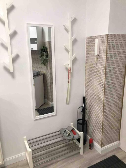 Perfect Location,Newly Decorated Modern, Large Place 60 M2, Really Quiet So You Can Have A Good Night Sleep, Ac, Netflix, Smart Tv, High-Speed Internet, World Famous New York Cafe Only 10 Minutes Walk Budapest Esterno foto